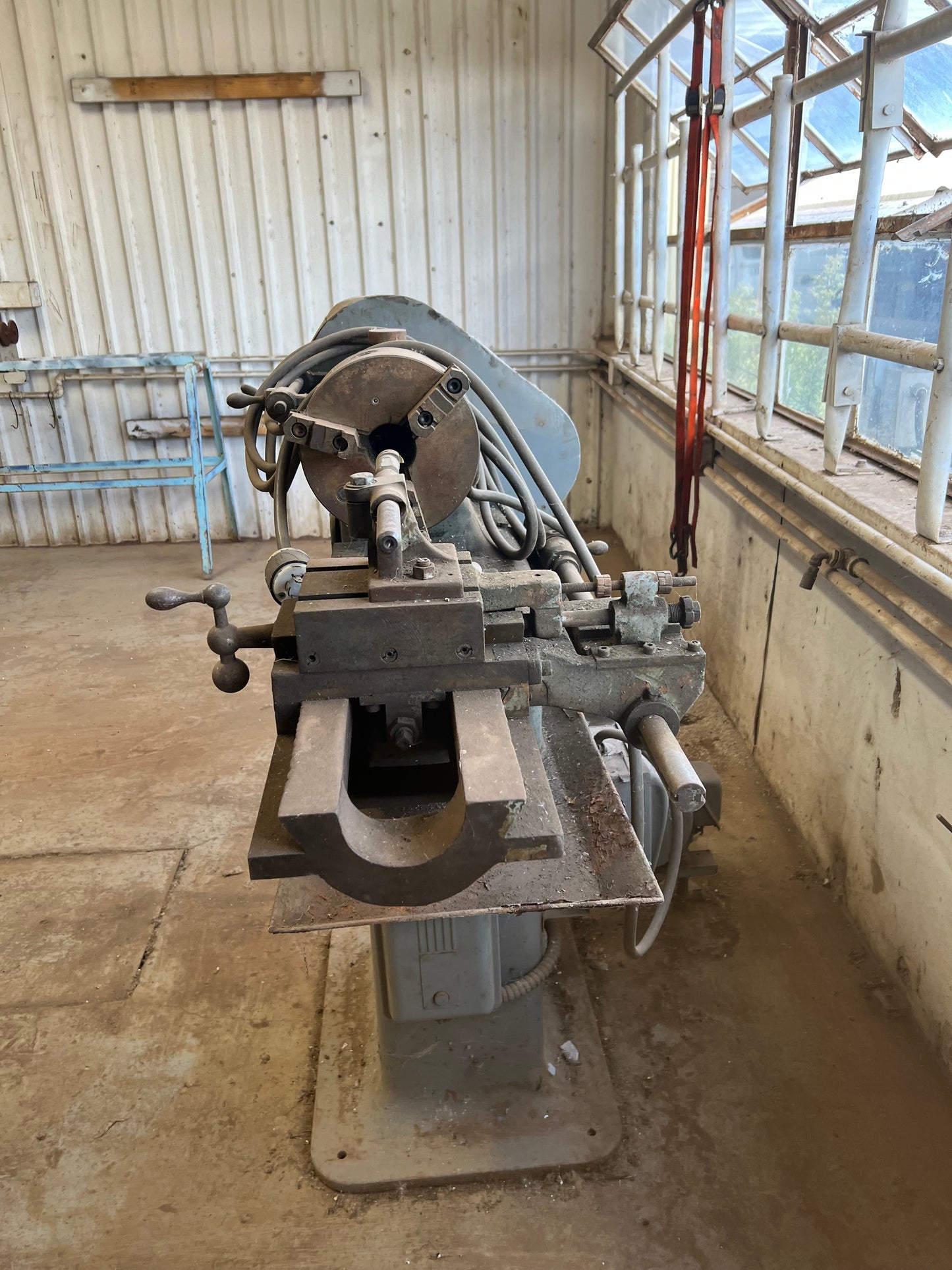 Fischer Oil-Groove Cutting Machine