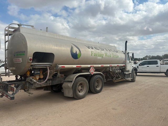 2015 Freightliner M2 Series 112 Medium Duty Chassis 2 Door with Tank Trailer