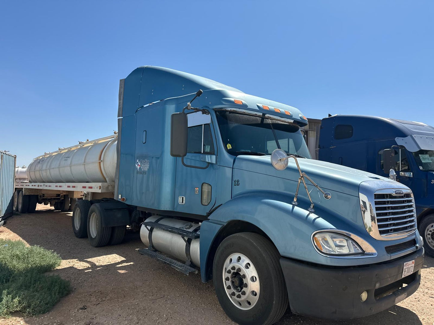 2009 Freightliner 14.0 L Eaton 13 speed