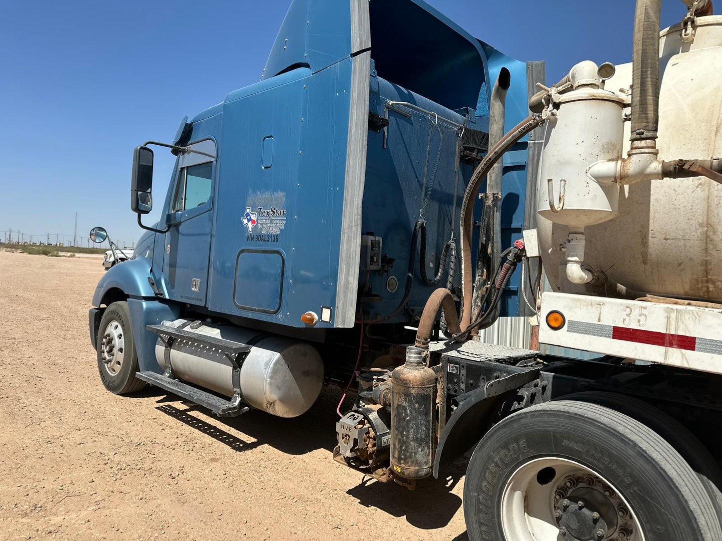 2009 Freightliner 14.0 L Eaton 13 speed