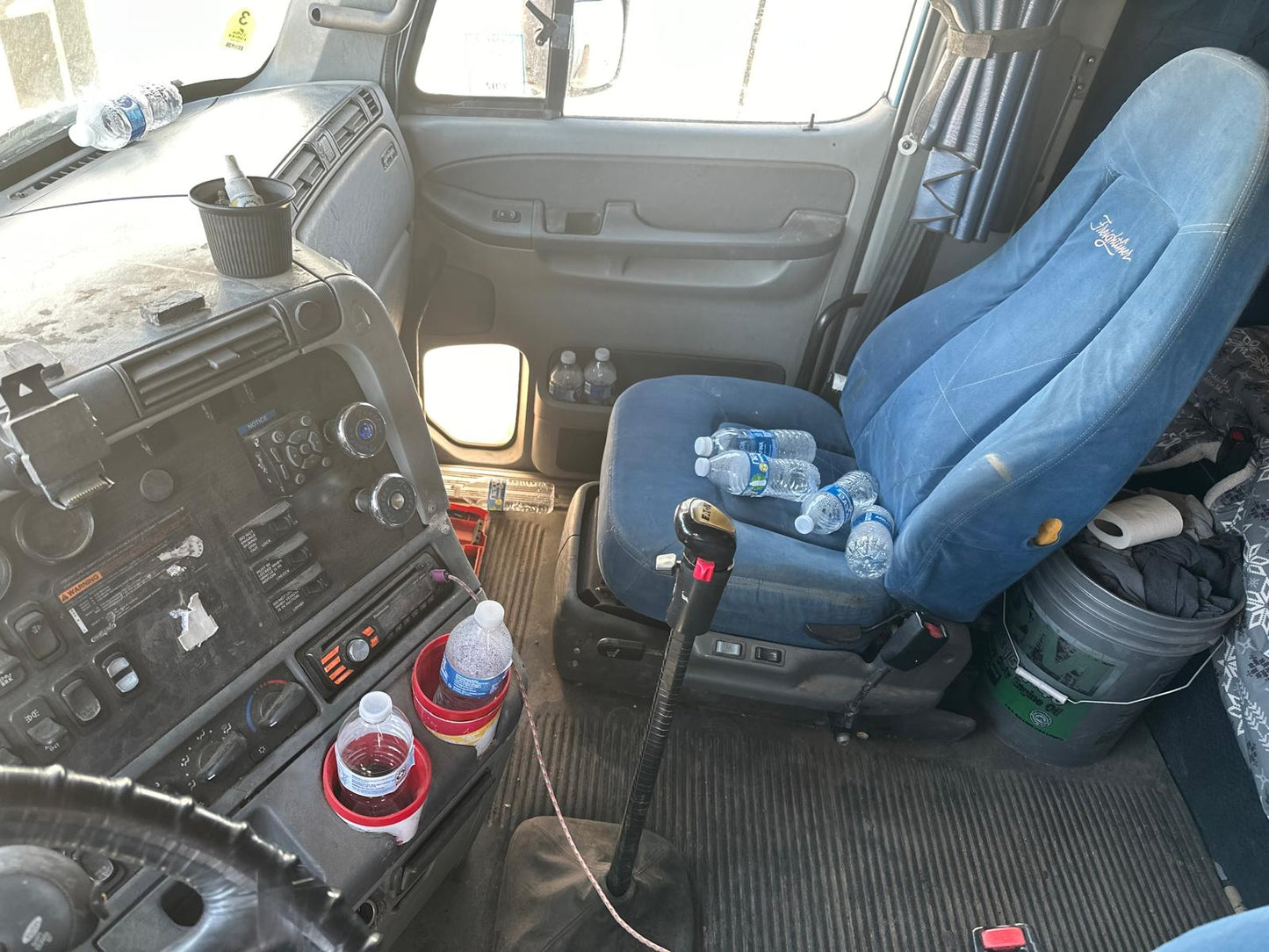 2009 Freightliner 14.0 L Eaton 13 speed
