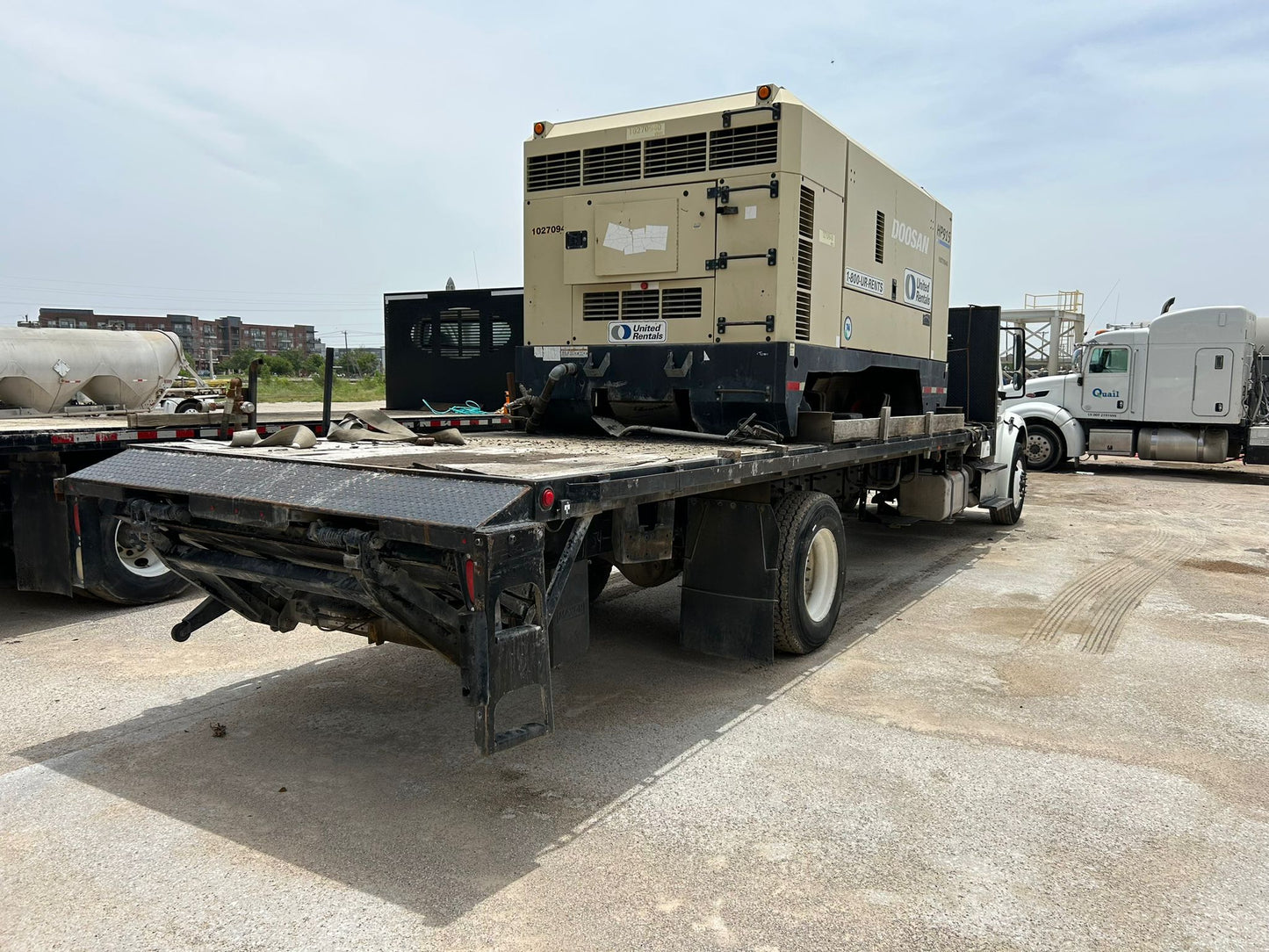 2016 Freightliner M2 106 Medium Duty Flatbed Truck