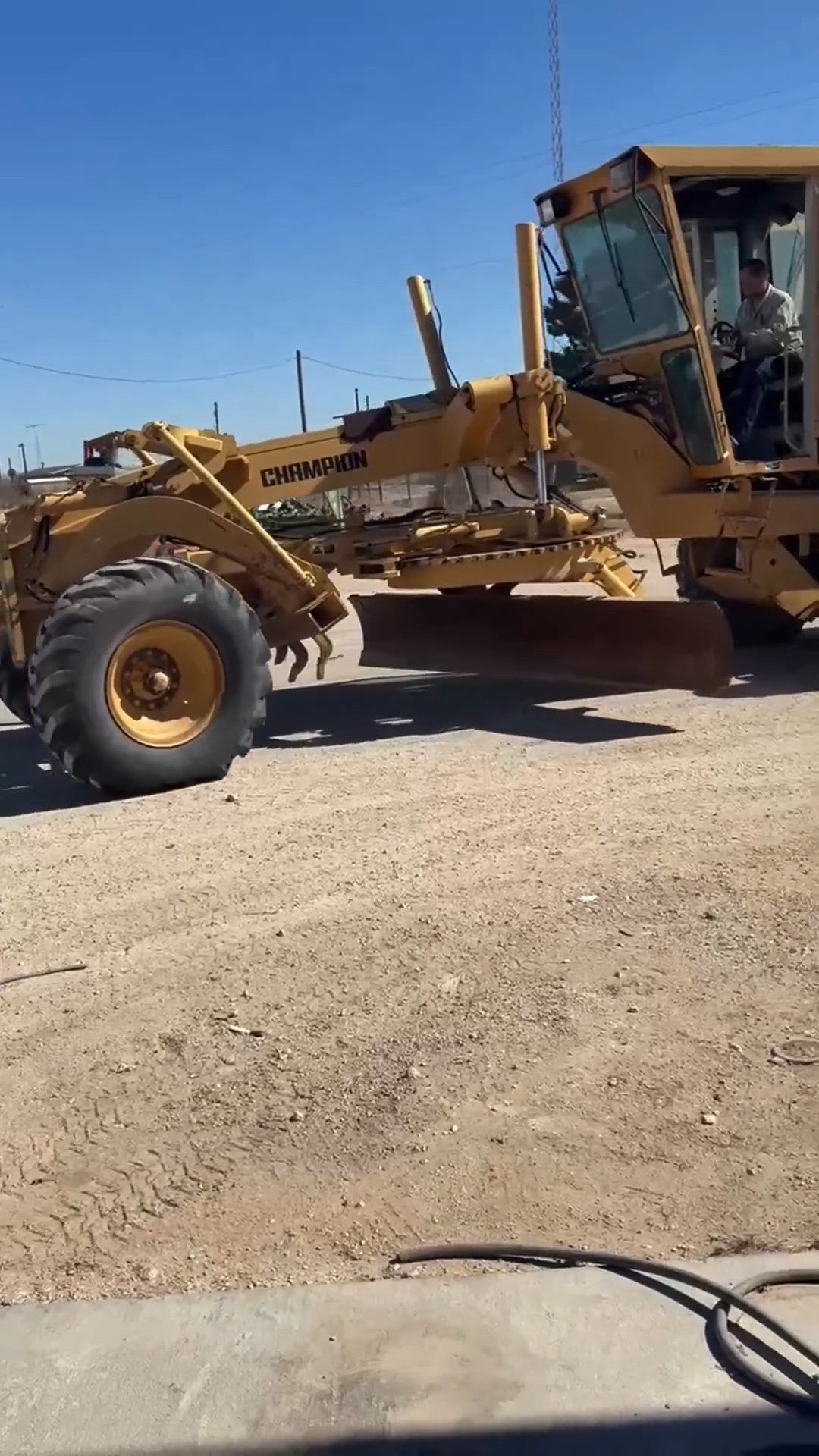2003 Champion 720a Grader
