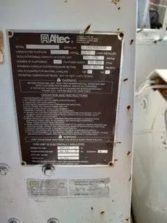 "2004 Ford Bucket Truck | Used Construction Equipment | Buy and Sell Pre-Owned Trucks"