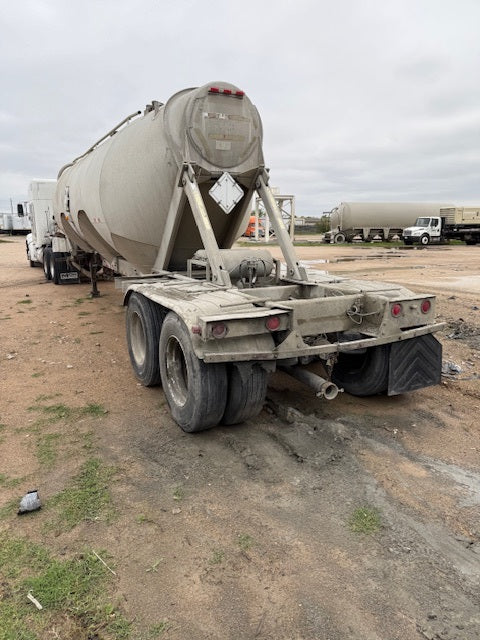 1995 Heil Pneumatic Tanker Trailer