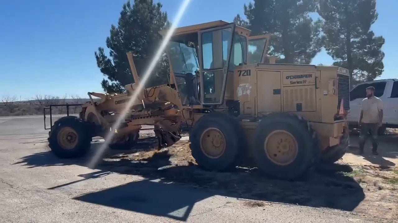 2003 Champion 720a Grader