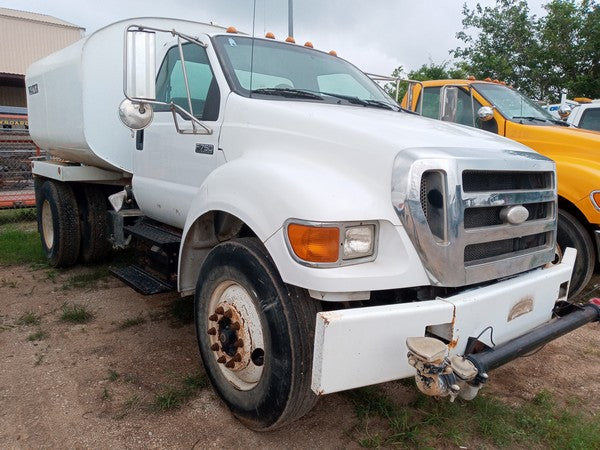 2008 Ford F750 2000 Gallon Water Truck - Seller7