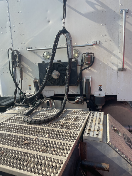 2014 Peterbilt 386 Sleeper Cab