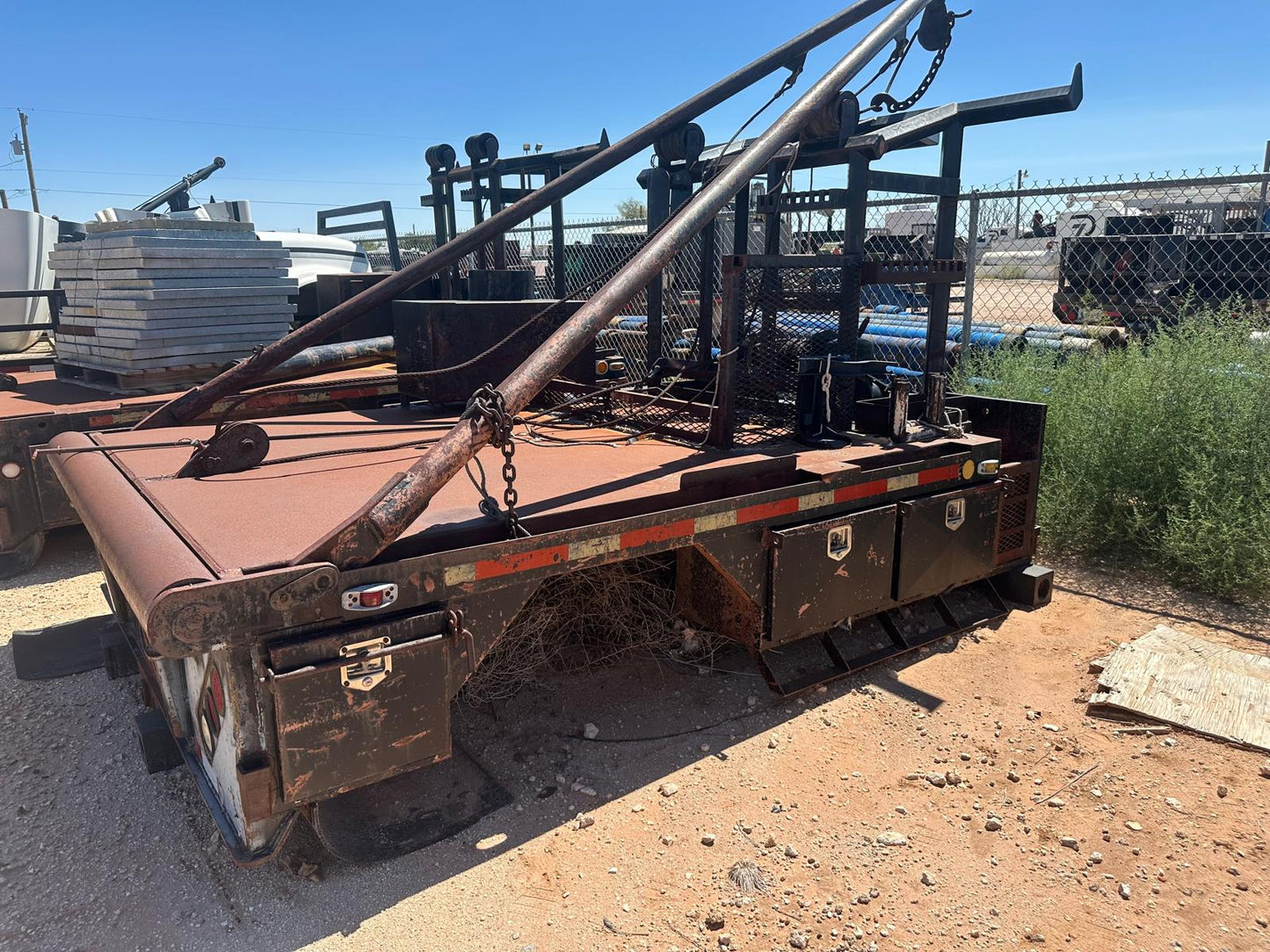 Custom Gin Pole Winch Truck Bed
