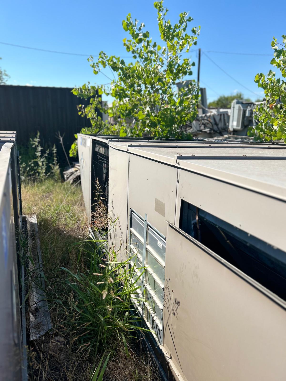 (2) York 20-Ton (1) York 10 Ton Rooftop Air Conditioning Units