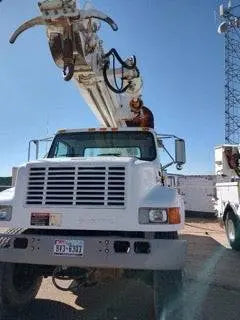 "2004 Ford Bucket Truck | Used Construction Equipment | Buy and Sell Pre-Owned Trucks"