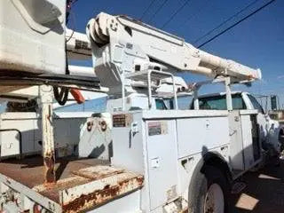 "2004 Ford Bucket Truck | Used Construction Equipment | Buy and Sell Pre-Owned Trucks"