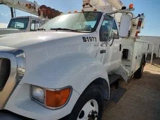 "2004 Ford Bucket Truck | Used Construction Equipment | Buy and Sell Pre-Owned Trucks"
